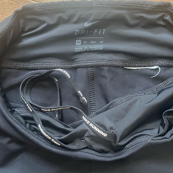 Nike Dri-Fit Leggings - Picture 2 of 4